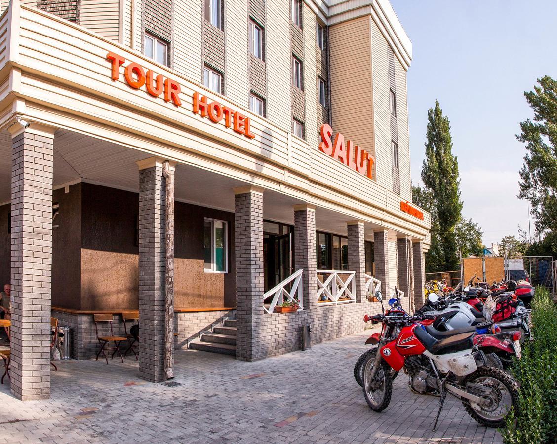 Salut Hotel Bisjkek Buitenkant foto